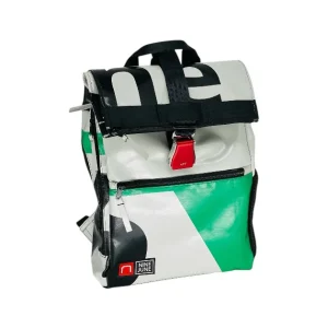 NOMAD (25L) – Sac à dos en bâche recyclée – Swiss Made